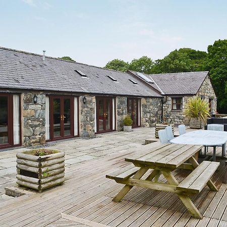 Glanrafon Isaf Villa Llanwnda  Exterior photo
