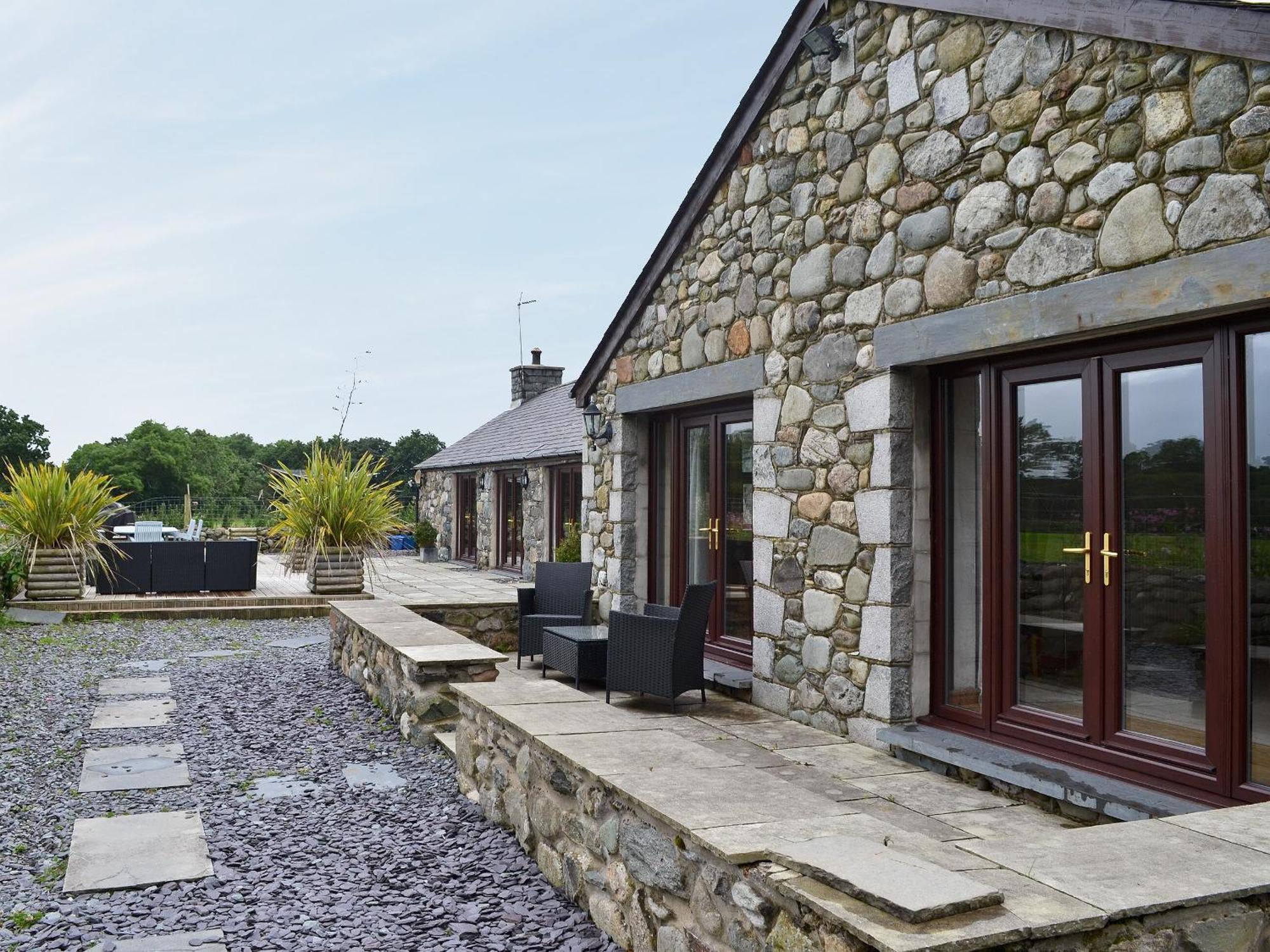 Glanrafon Isaf Villa Llanwnda  Exterior photo